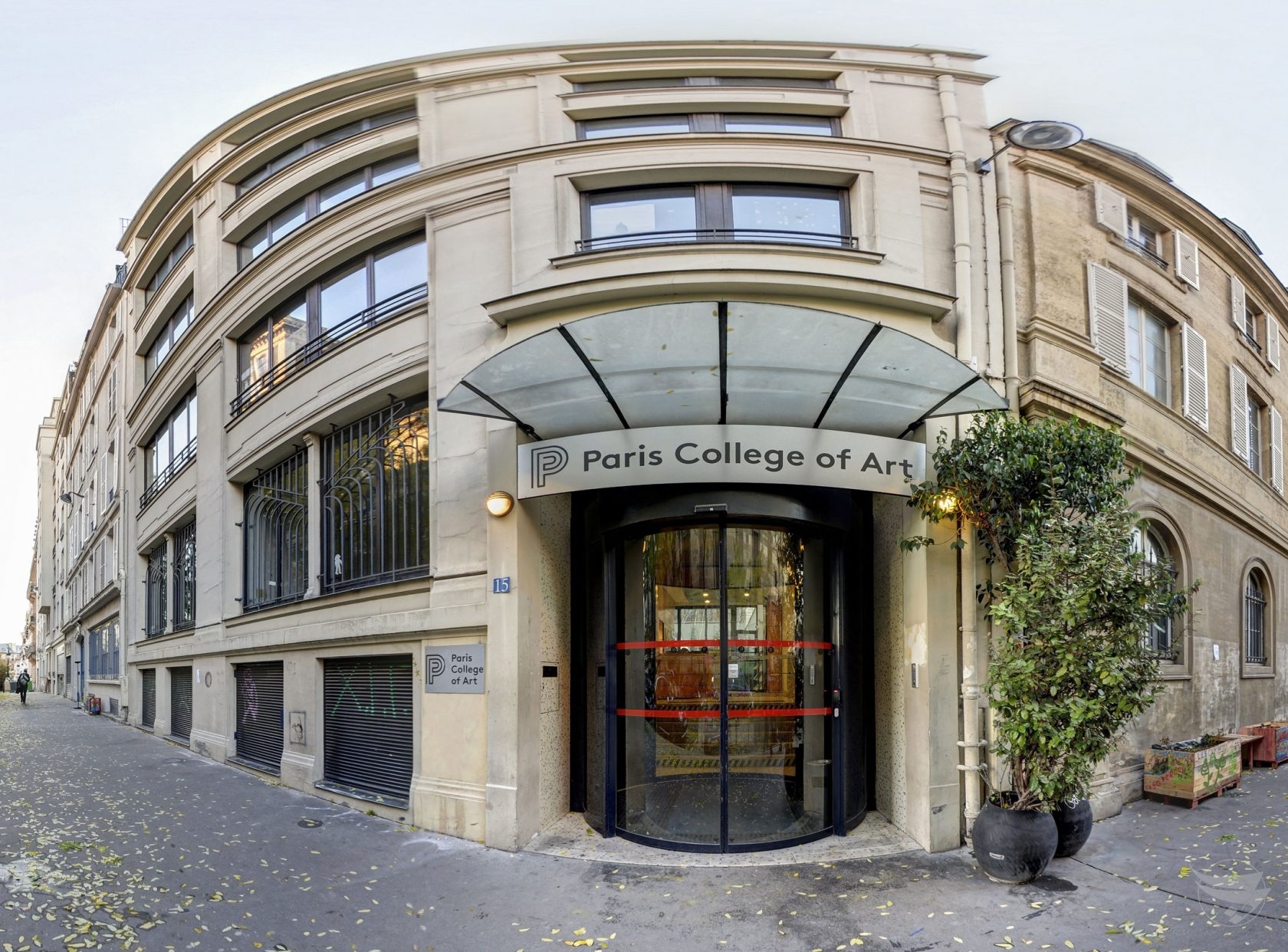 دانشگاه Paris College of Art