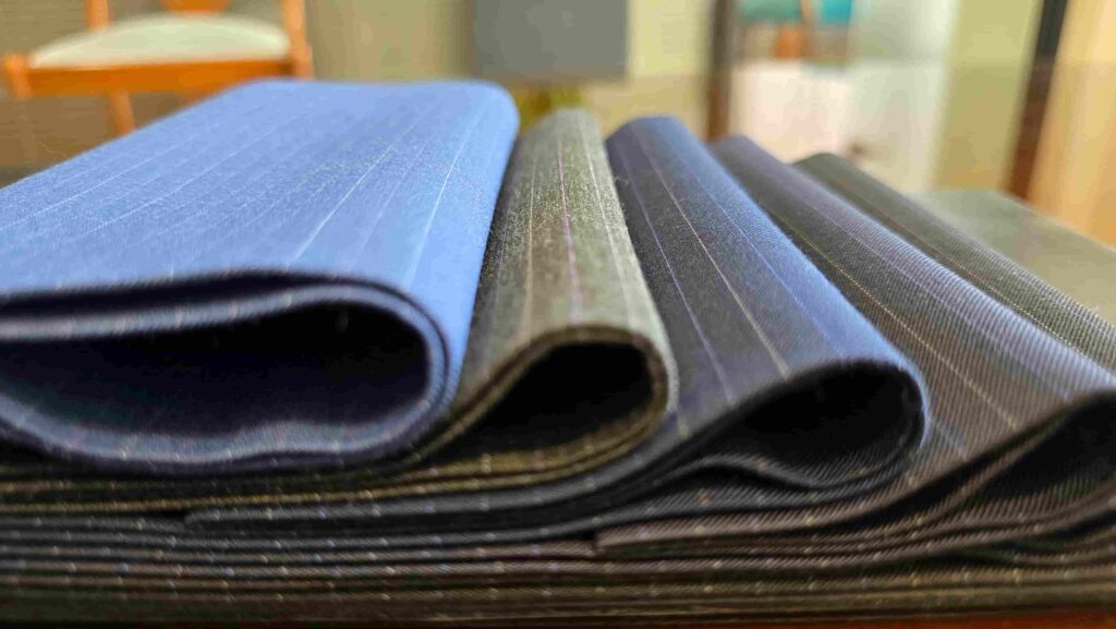 چرا بازاربزازی بهترین انتخاب برای خرید عمده پارچه فاستونی است؟