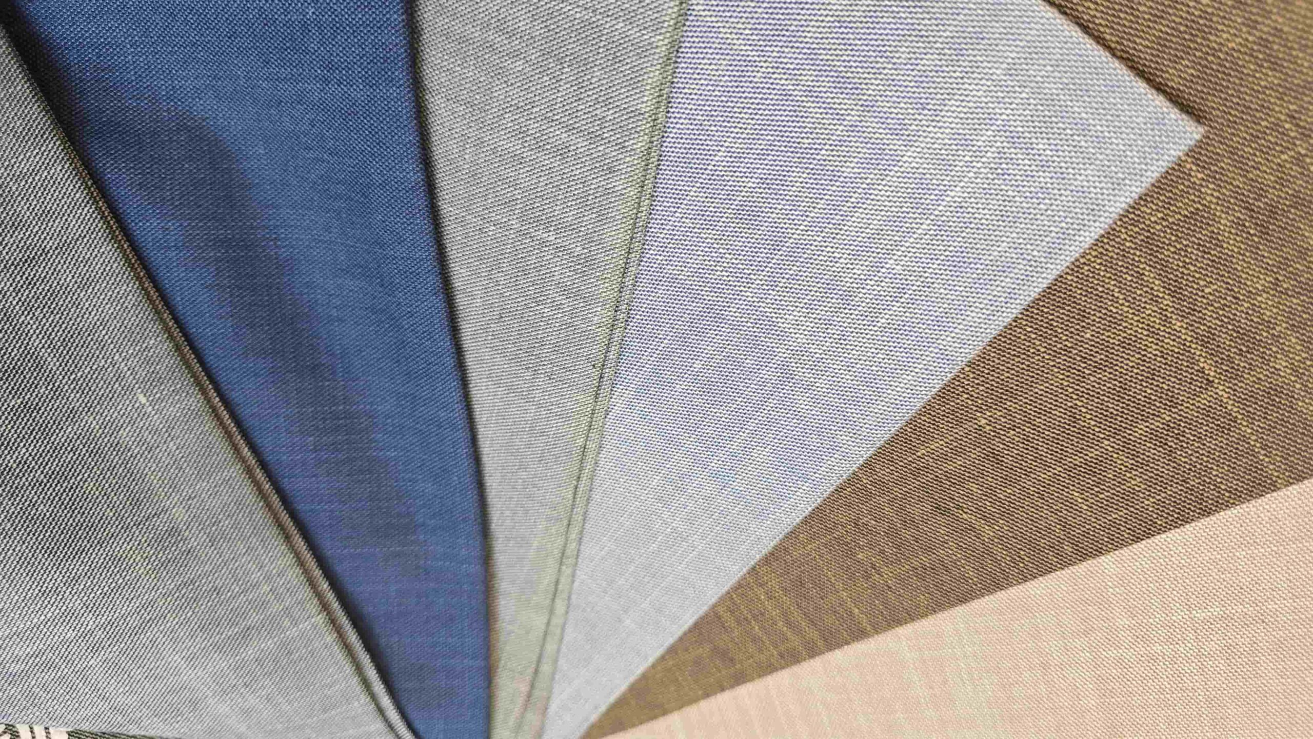 نقش پشتیبانی و مشاوره تخصصی در خرید پارچه